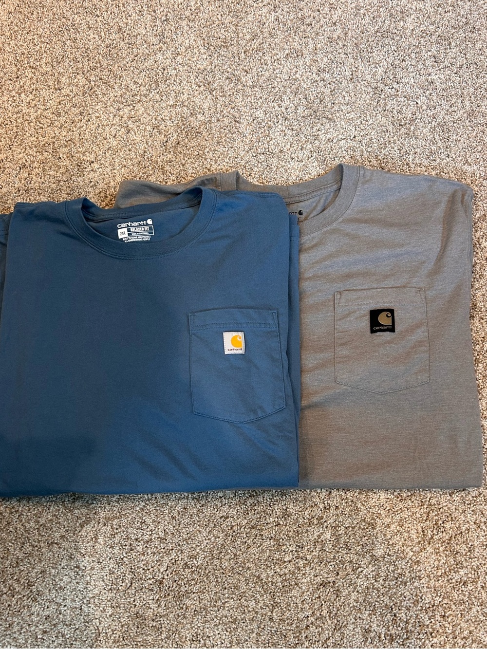 Carhartt Lot of 2 Relaxed Fit 2XL 1 pocket graphic short sleeve crewneck shirts